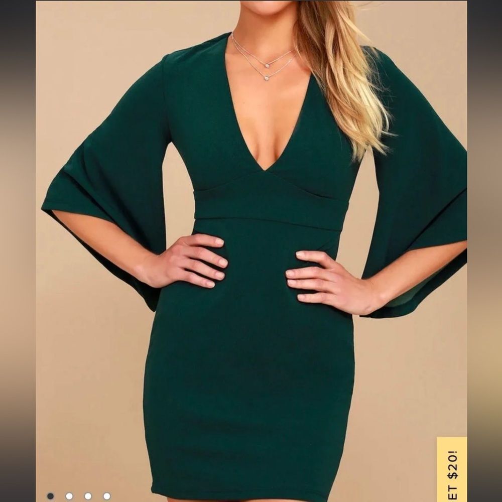 Lulu’s Glimpse of Glamour Forest Green Bell Sleeve Bodycon Dress size S new. (A)